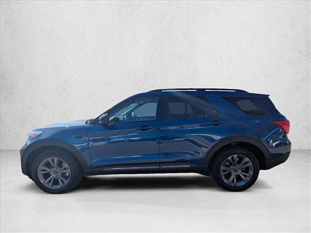 Used 2023 Ford Explorer XLT w/ Equipment Group 202A AWD/4WD image 9