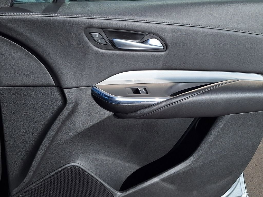 Used 2023 Cadillac XT4 Premium Luxury image 24