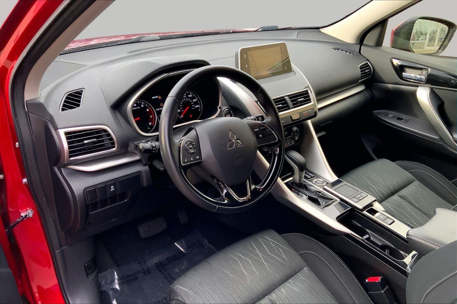Used 2018 Mitsubishi Eclipse Cross SE AWD/4WD image 18