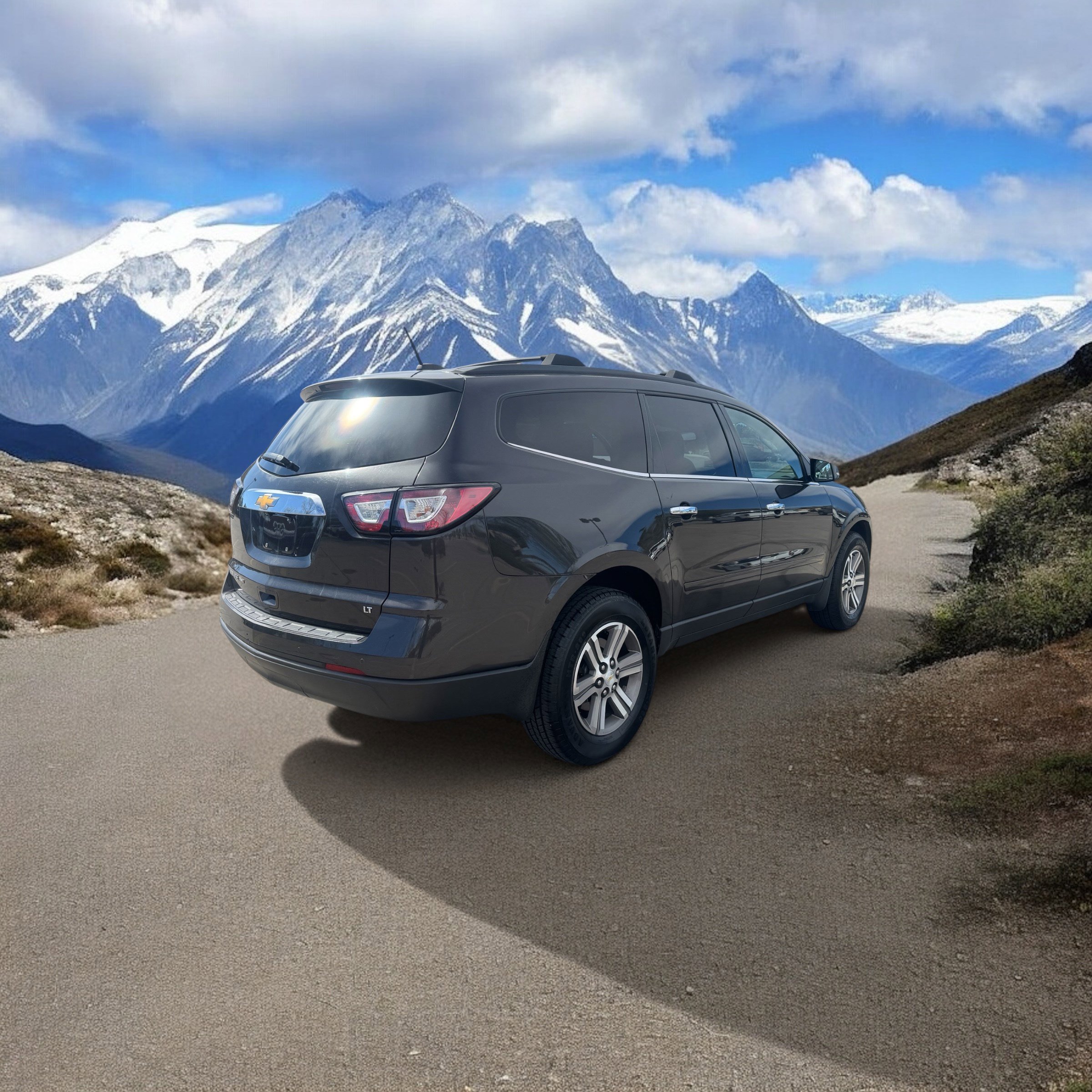 Used 2017 Chevrolet Traverse LT image 5
