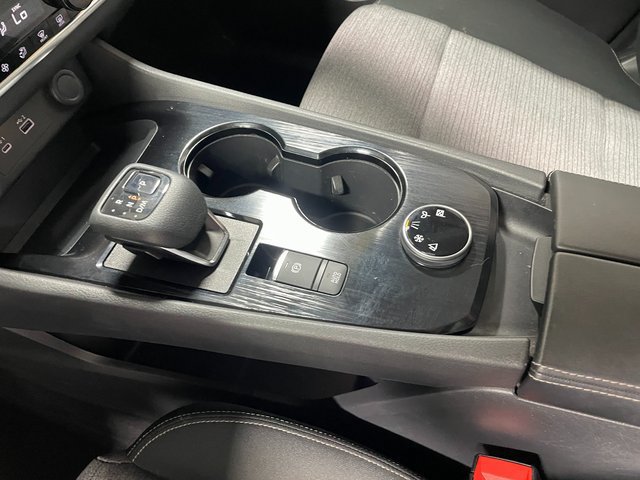 Used 2021 Nissan Rogue SV AWD/4WD image 17