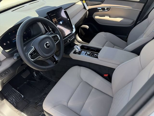 New 2026 Volvo XC90 T8 Plus w/ Protection Package AWD/4WD image 19