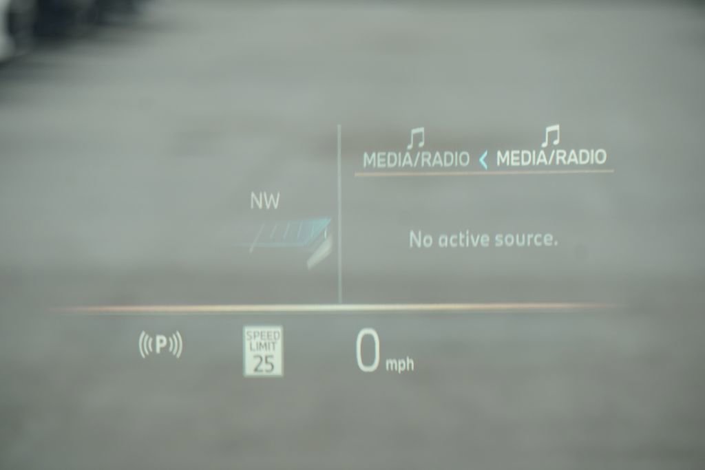 Used 2025 BMW i5 xDrive40 w/ M Sport Package image 8