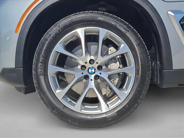 Certified 2026 BMW X5 xDrive50e w/ Executive Package AWD/4WD image 26
