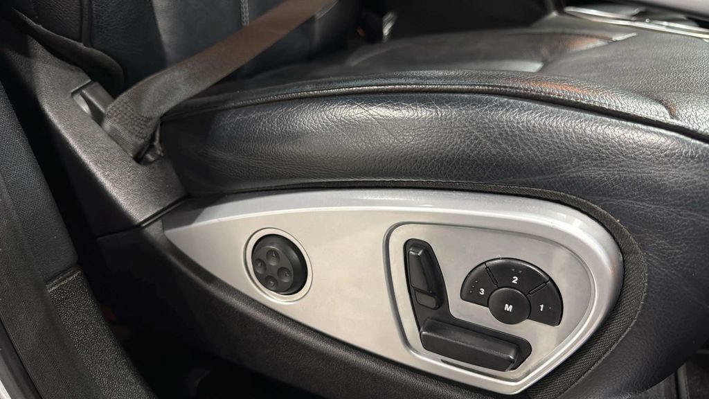Used 2012 Mercedes-Benz GL 320 BlueTEC 4MATIC image 13