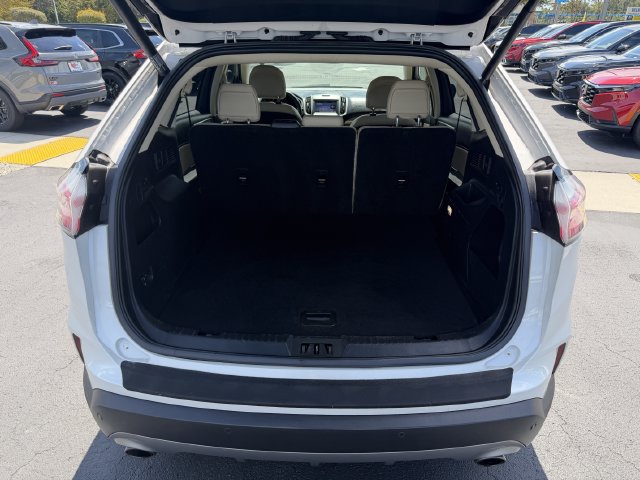Used 2019 Ford Edge SEL w/ Equipment Group 201A FWD image 33