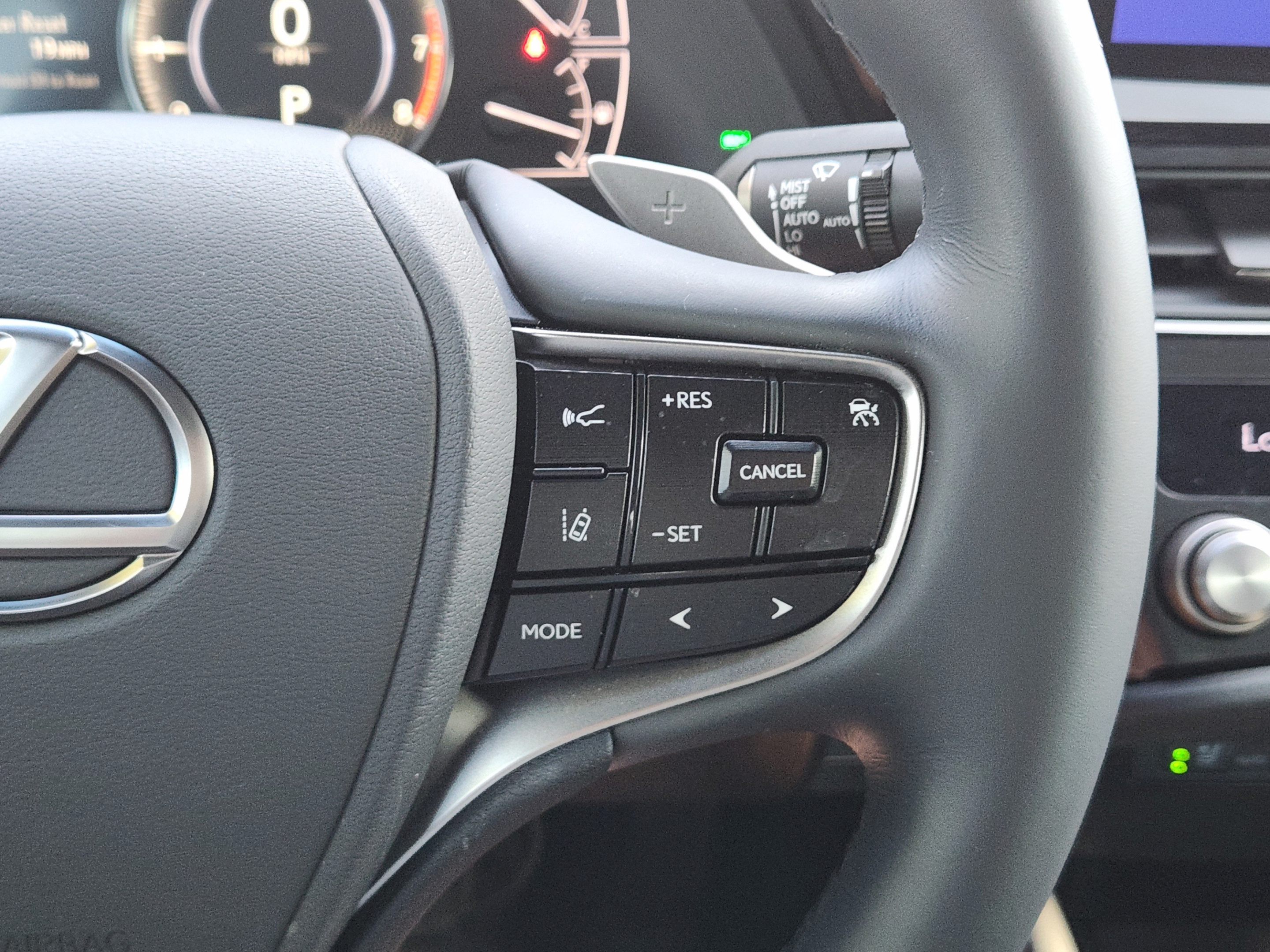 Certified 2025 Lexus ES 350 w/ Premium Package FWD image 25