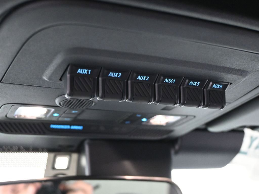 New 2025 Ford Bronco Badlands image 24