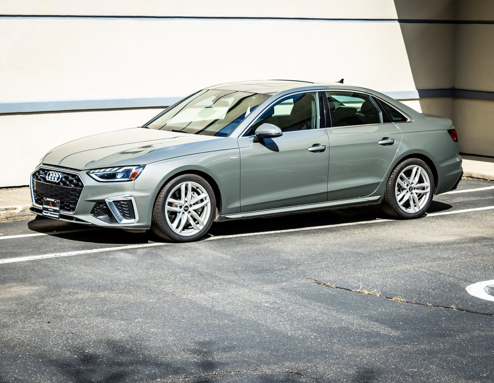 Used 2023 Audi A4 2.0T Premium Plus AWD/4WD image 3