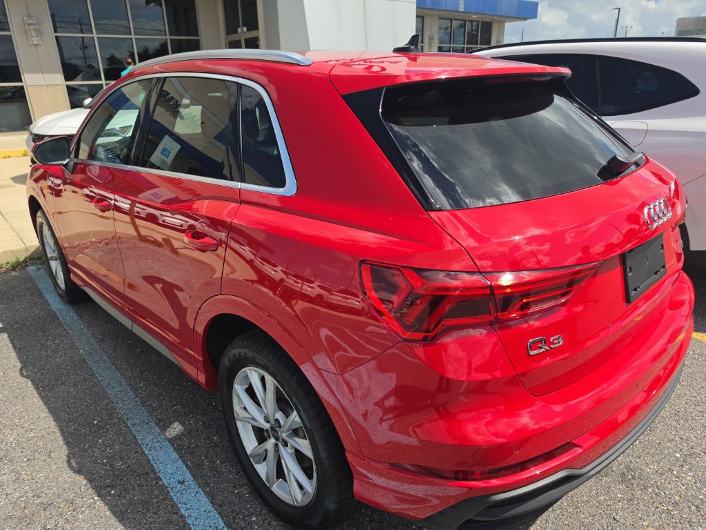Used 2025 Audi Q3 2.0T Premium AWD/4WD image 6