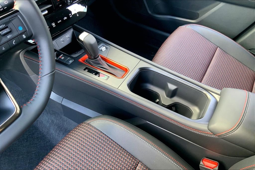 New 2026 Nissan Kicks SR w/ Cold Weather Package image 8