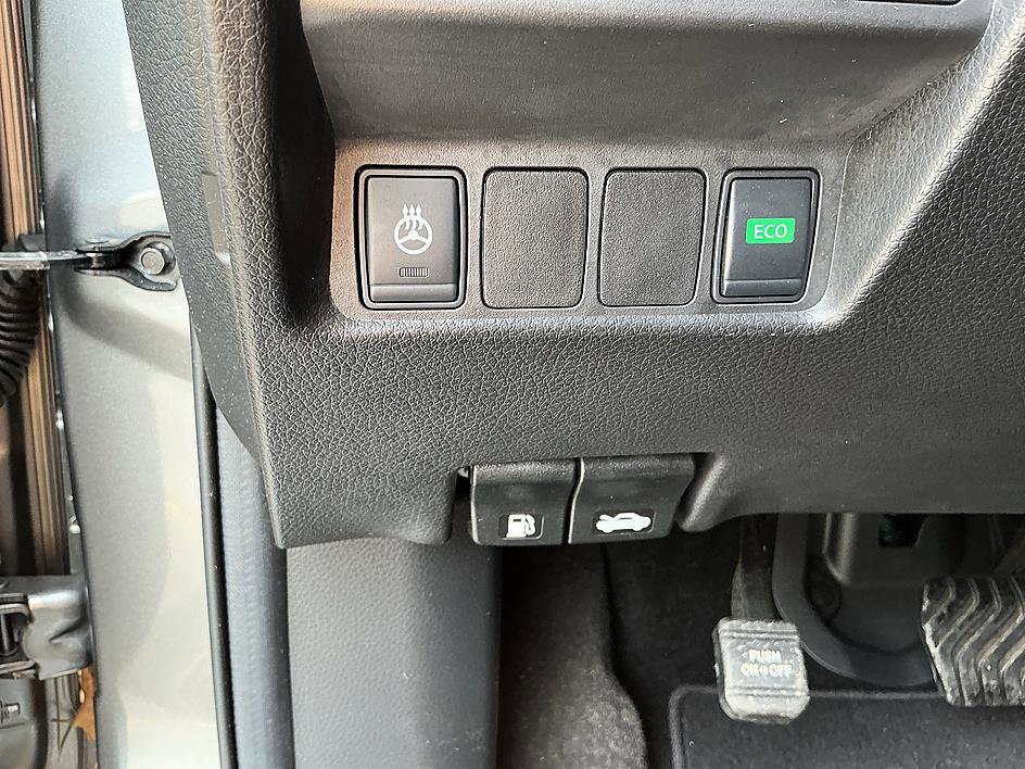 Used 2017 Nissan Rogue Sport SL image 14