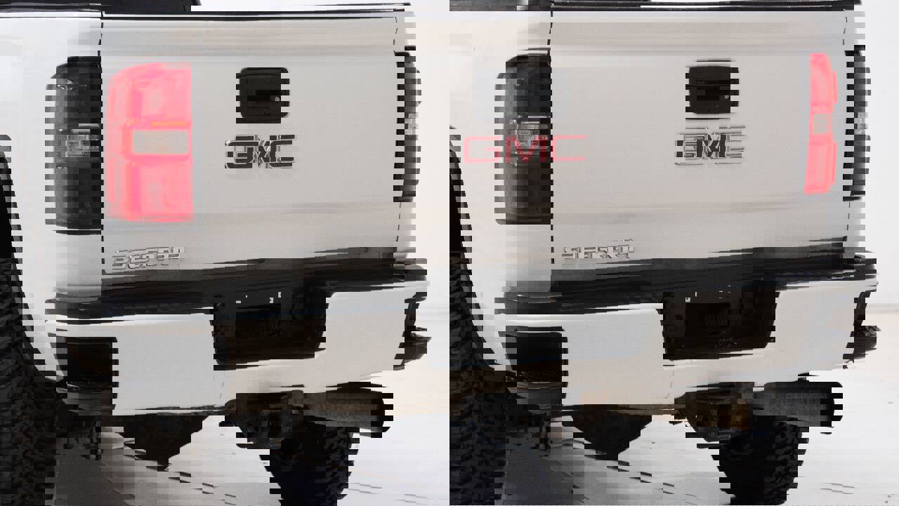 Used 2017 GMC Sierra 2500 4x4 Crew Cab w/ Sierra Convenience Package image 11