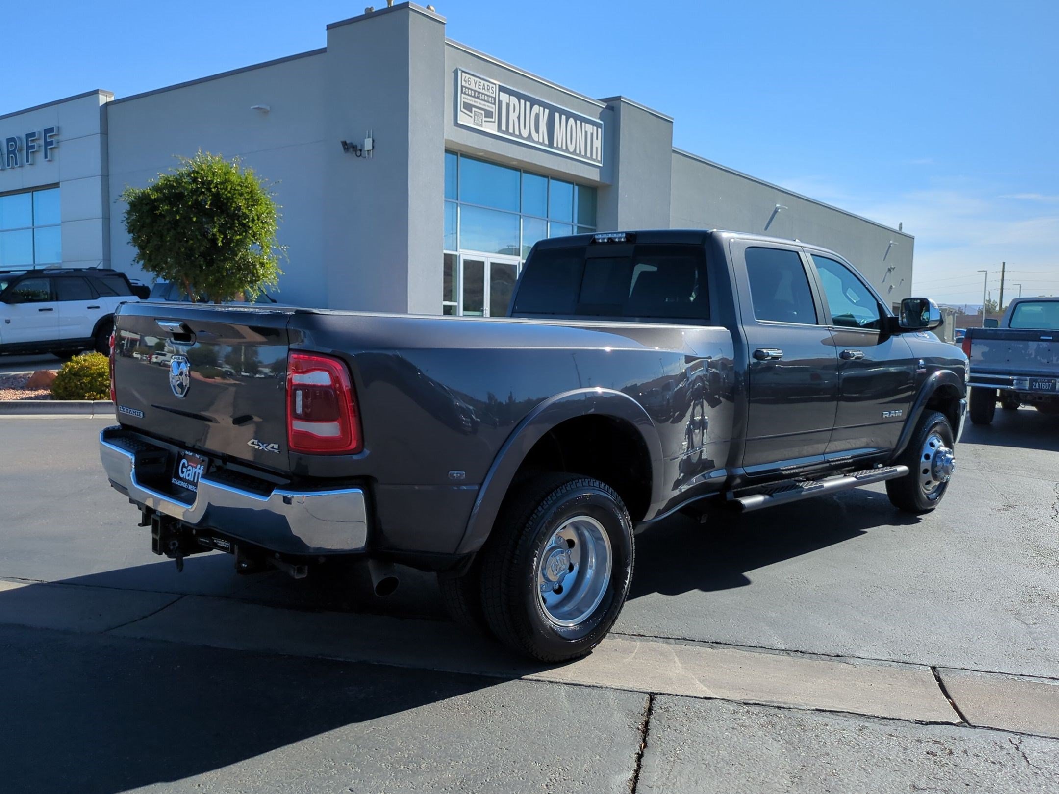 Used 2019 RAM 3500 Laramie AWD/4WD image 3