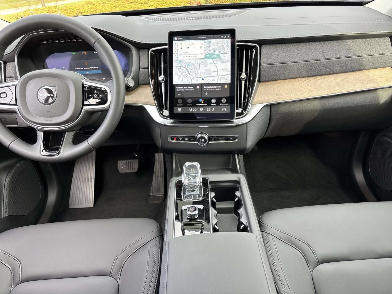 New 2026 Volvo XC90 B6 Plus w/ Protection Package Premier AWD/4WD image 29