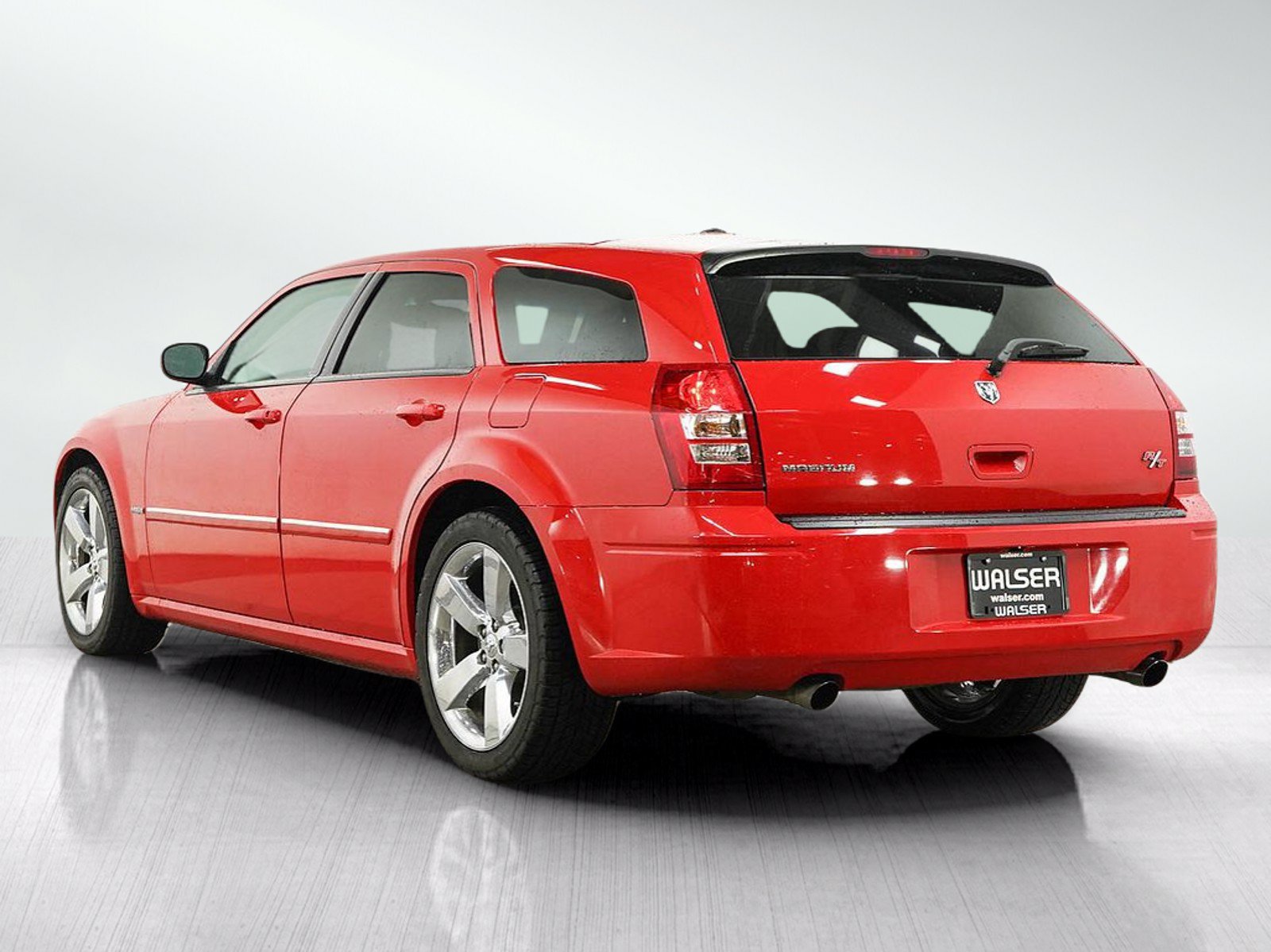 Used 2007 Dodge Magnum R/T w/ Road/Track Performance Group RWD image 4