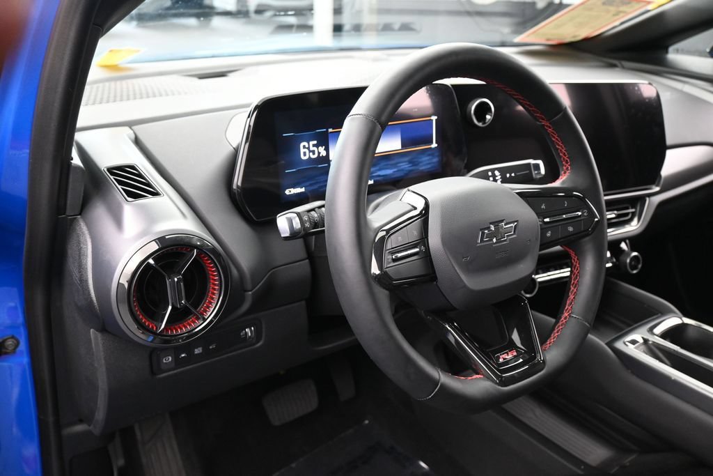 Used 2026 Chevrolet Equinox EV RS FWD image 14