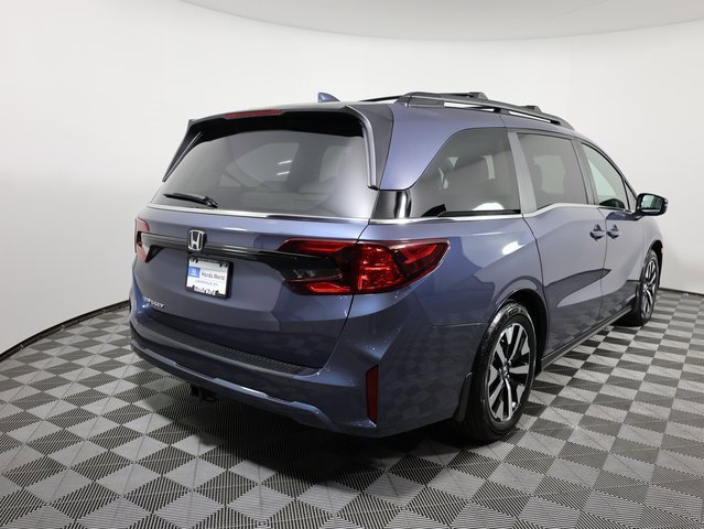 New 2026 Honda Odyssey Touring image 4