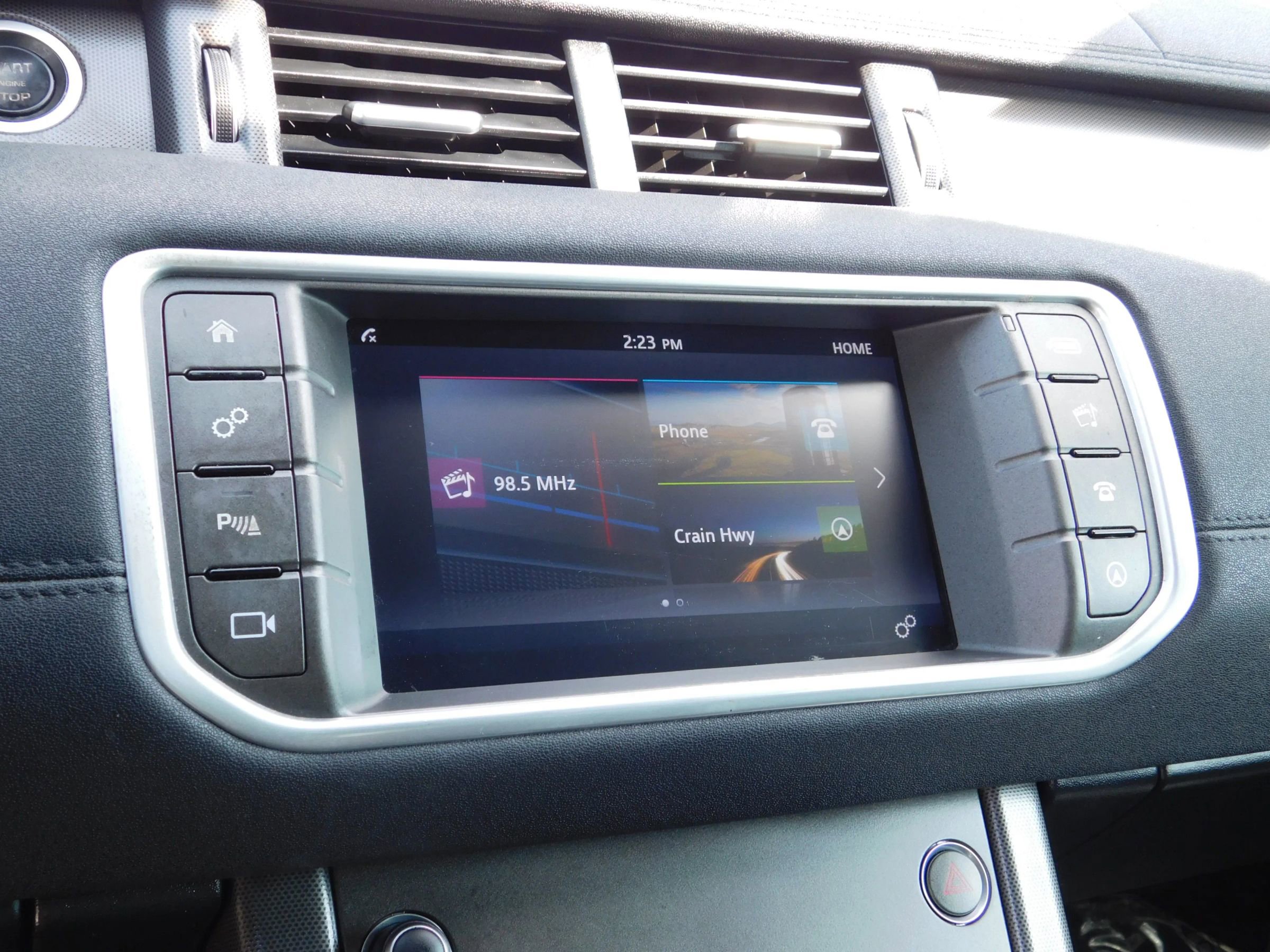 Used 2018 Land Rover Range Rover Evoque SE AWD/4WD image 14
