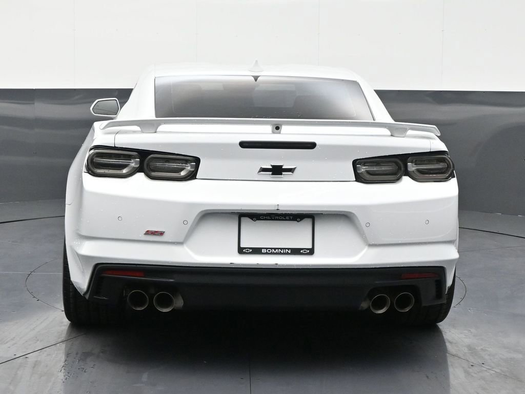 Used 2019 Chevrolet Camaro SS image 4
