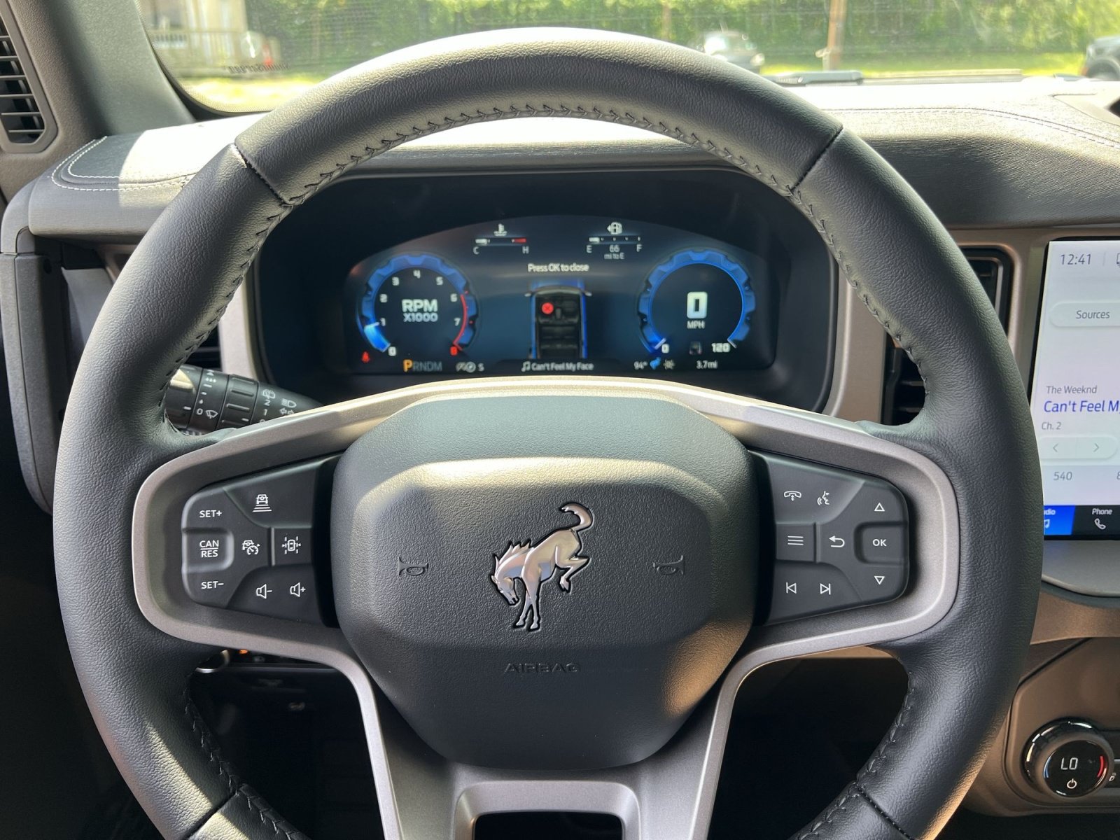 New 2026 Ford Bronco Outer Banks w/ Sasquatch Package AWD/4WD image 16