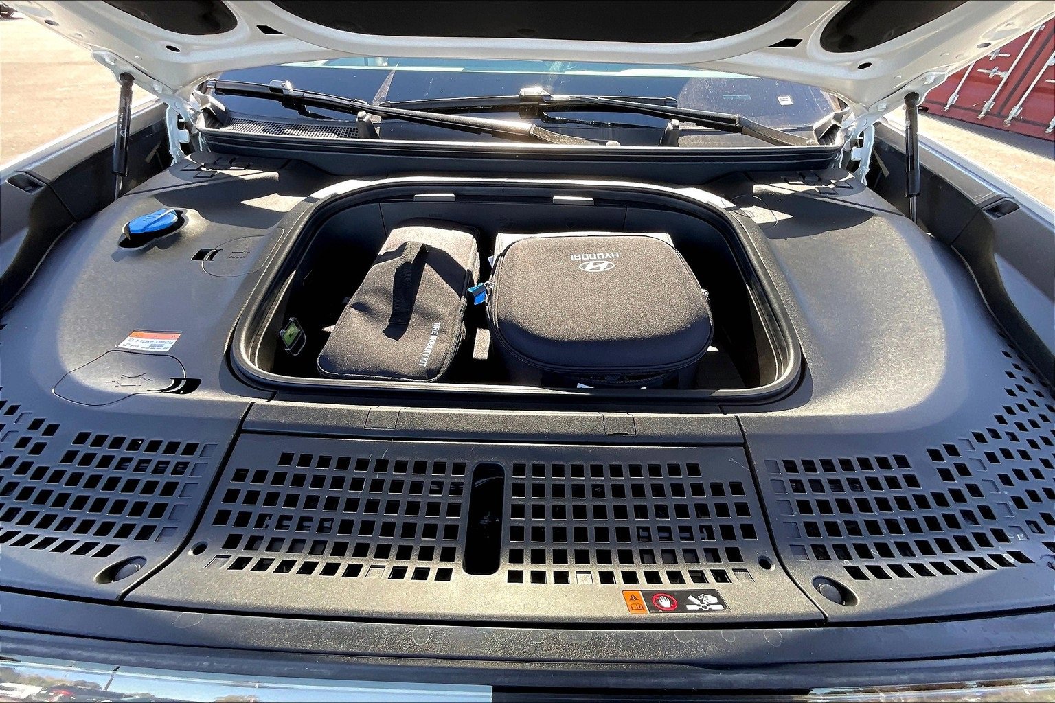 New 2026 Hyundai Ioniq 9 S image 10