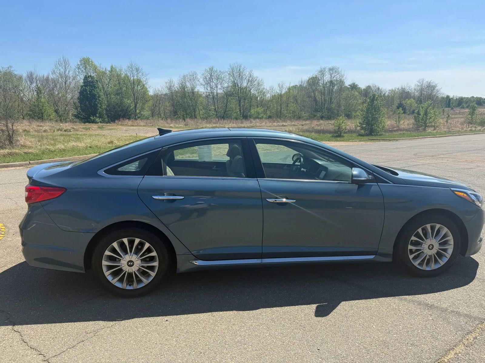 Used 2015 Hyundai Sonata Limited w/ Option Group 05 FWD image 35