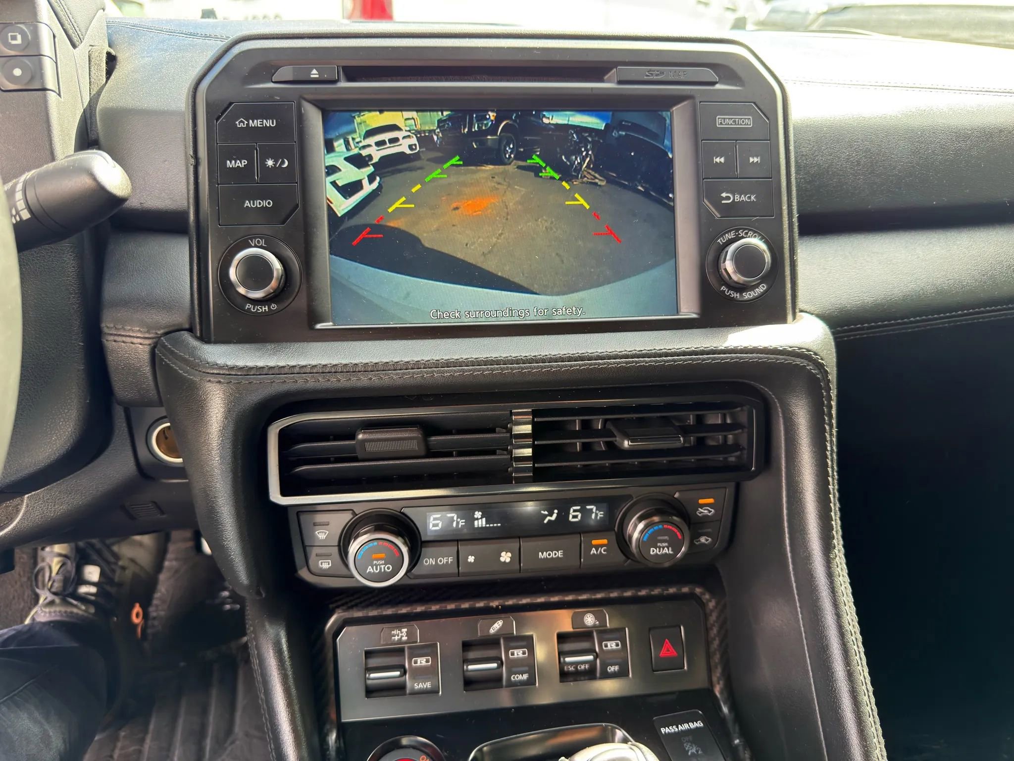 Used 2020 Nissan GT-R Premium w/ Premium Interior Package image 25