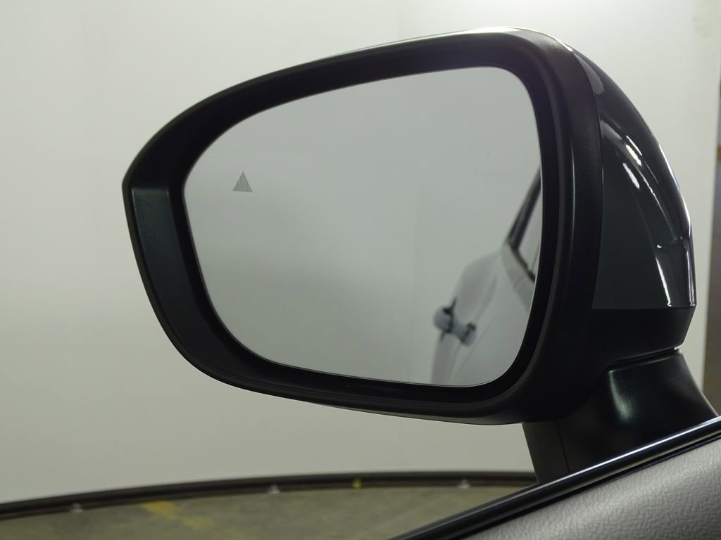 Used 2021 Nissan Rogue SL image 41