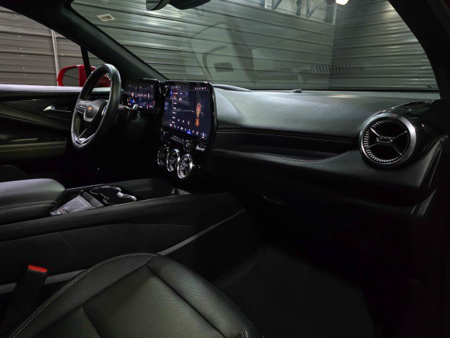 Used 2024 Chevrolet Blazer EV LT AWD/4WD image 12