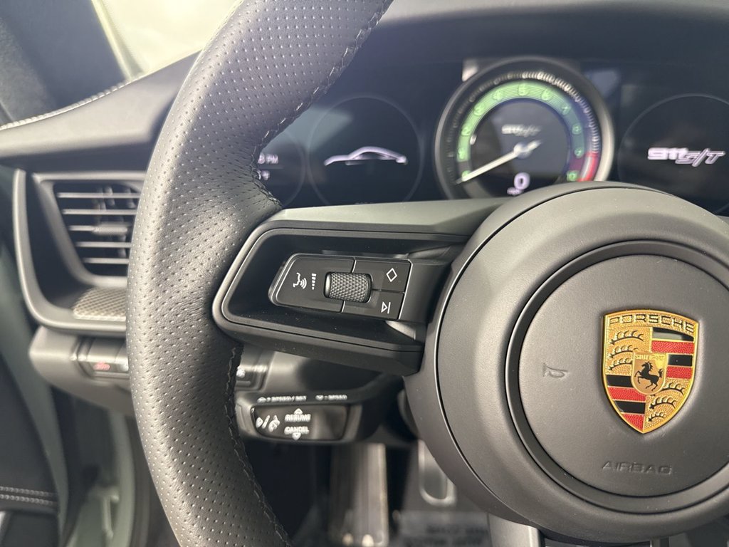 Certified 2024 Porsche 911 GT3 RS RWD image 33