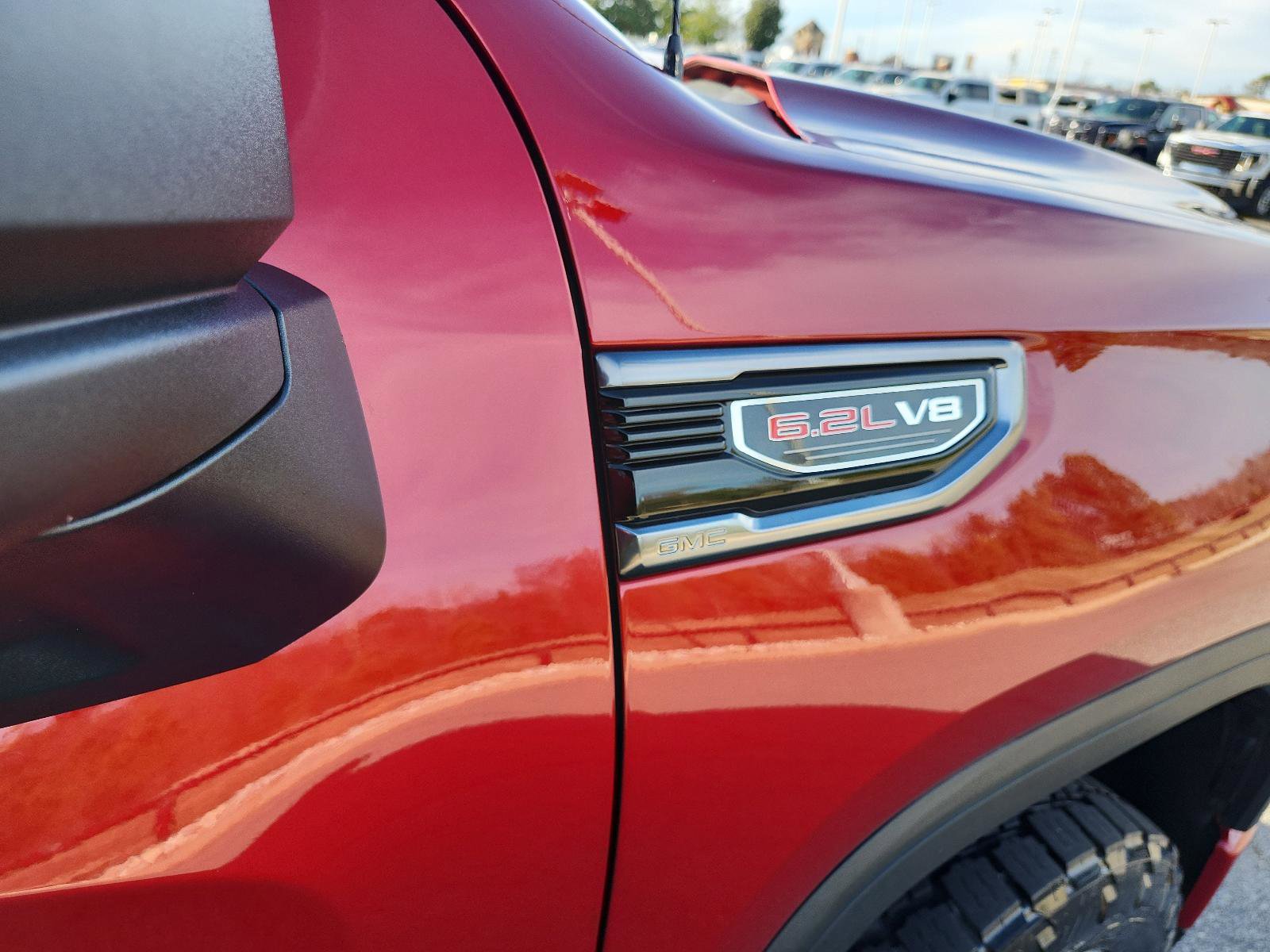 Used 2025 GMC Sierra 1500 AT4 w/ AT4 Premium Package image 7