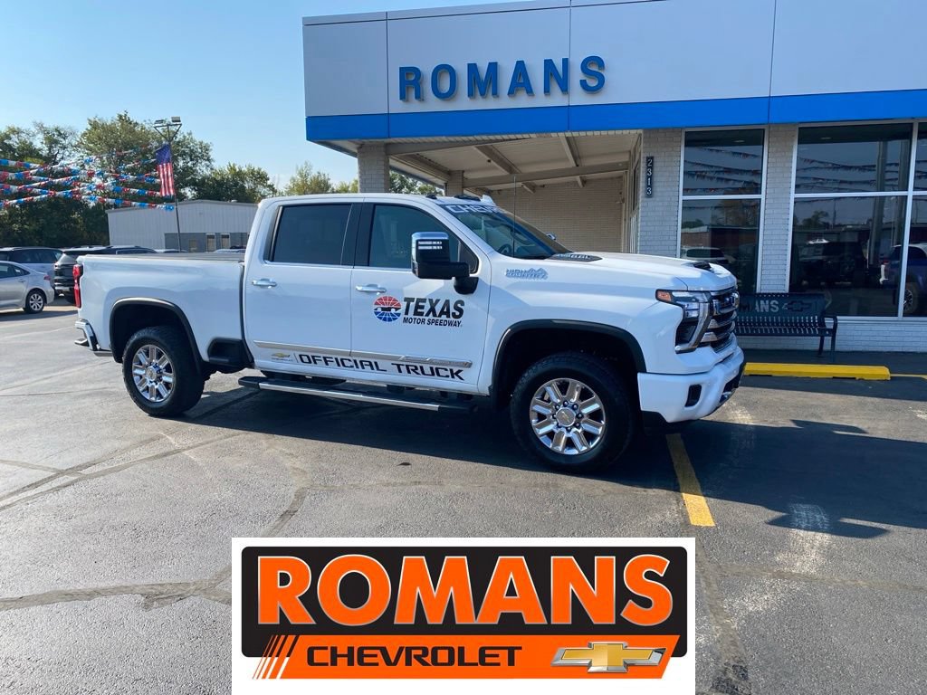 Used 2026 Chevrolet Silverado 2500 High Country w/ High Country Premium Package AWD/4WD image 1