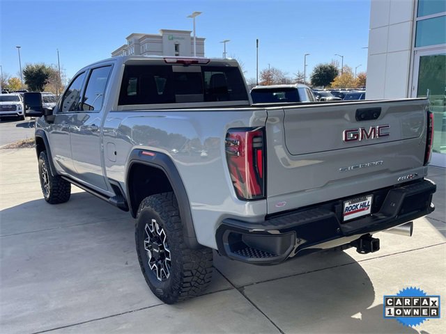 Used 2024 GMC Sierra 2500 AT4X image 10