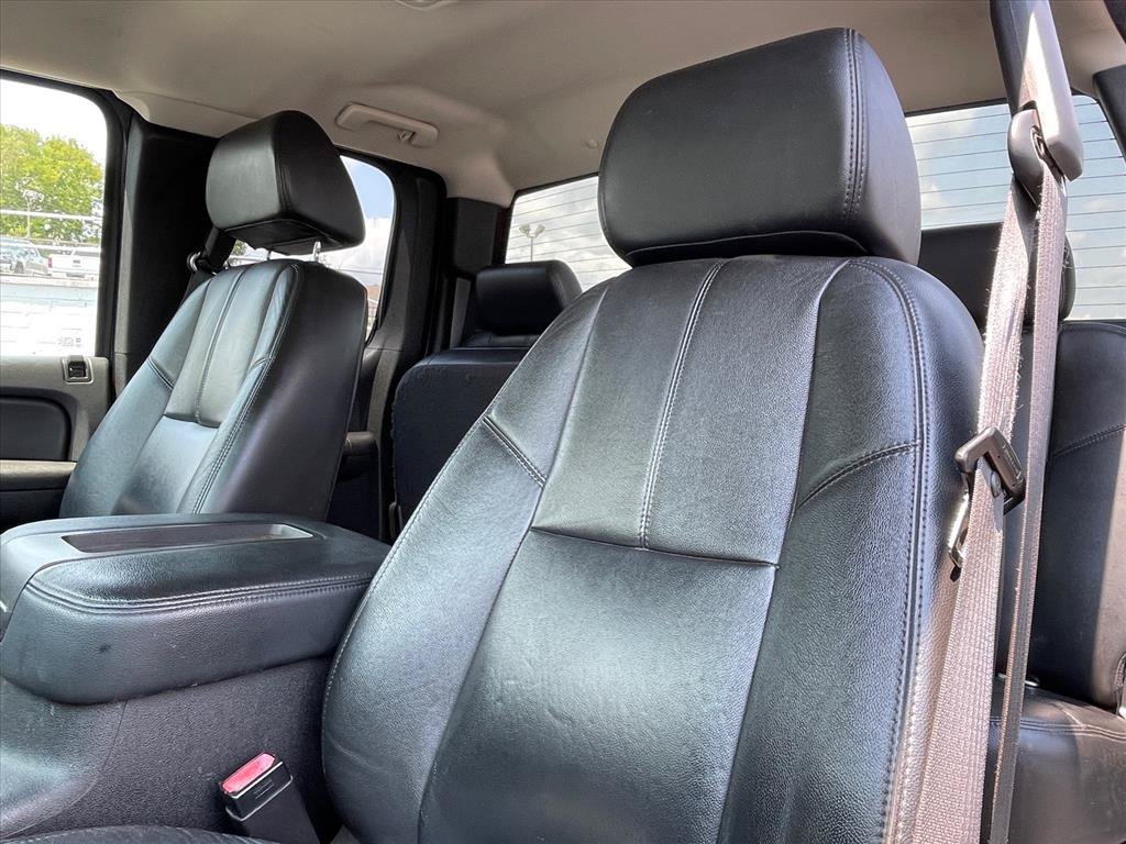 Used 2007 Chevrolet Silverado 1500 LTZ AWD/4WD image 15