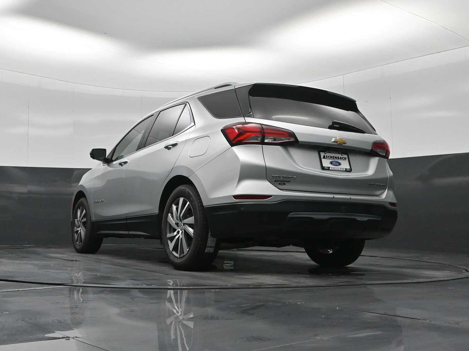 Used 2022 Chevrolet Equinox Premier AWD/4WD image 31