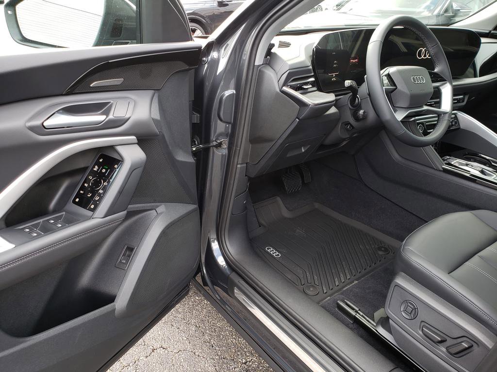 New 2025 Audi Q5 Premium Plus AWD/4WD image 6