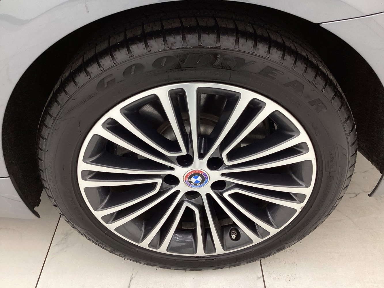 Used 2019 BMW 540i xDrive w/ Convenience Package image 49