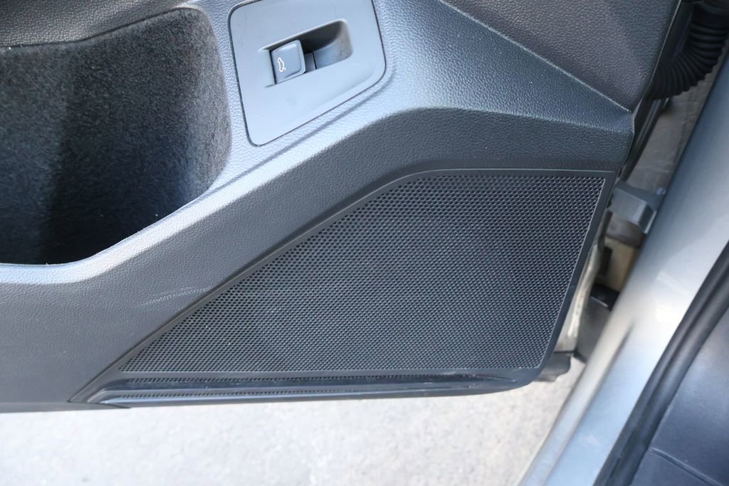 Used 2024 Volkswagen Tiguan Wolfsburg Edition image 35