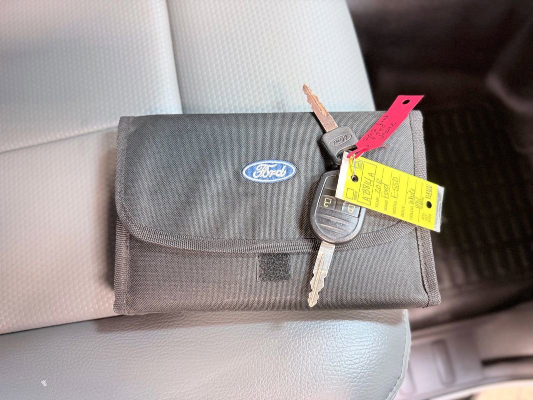 Used 2012 Ford F550 4x4 Crew Cab Super Duty w/ Payload Upgrade Pkg image 44