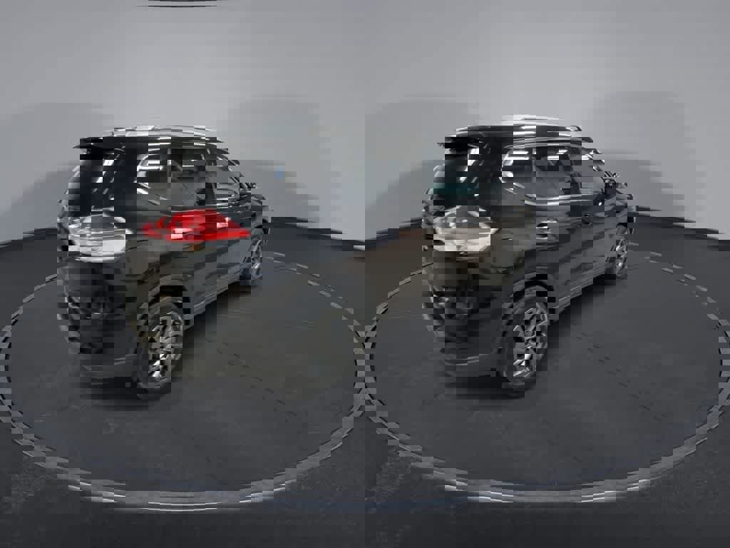 Used 2016 Nissan Rogue SL image 8