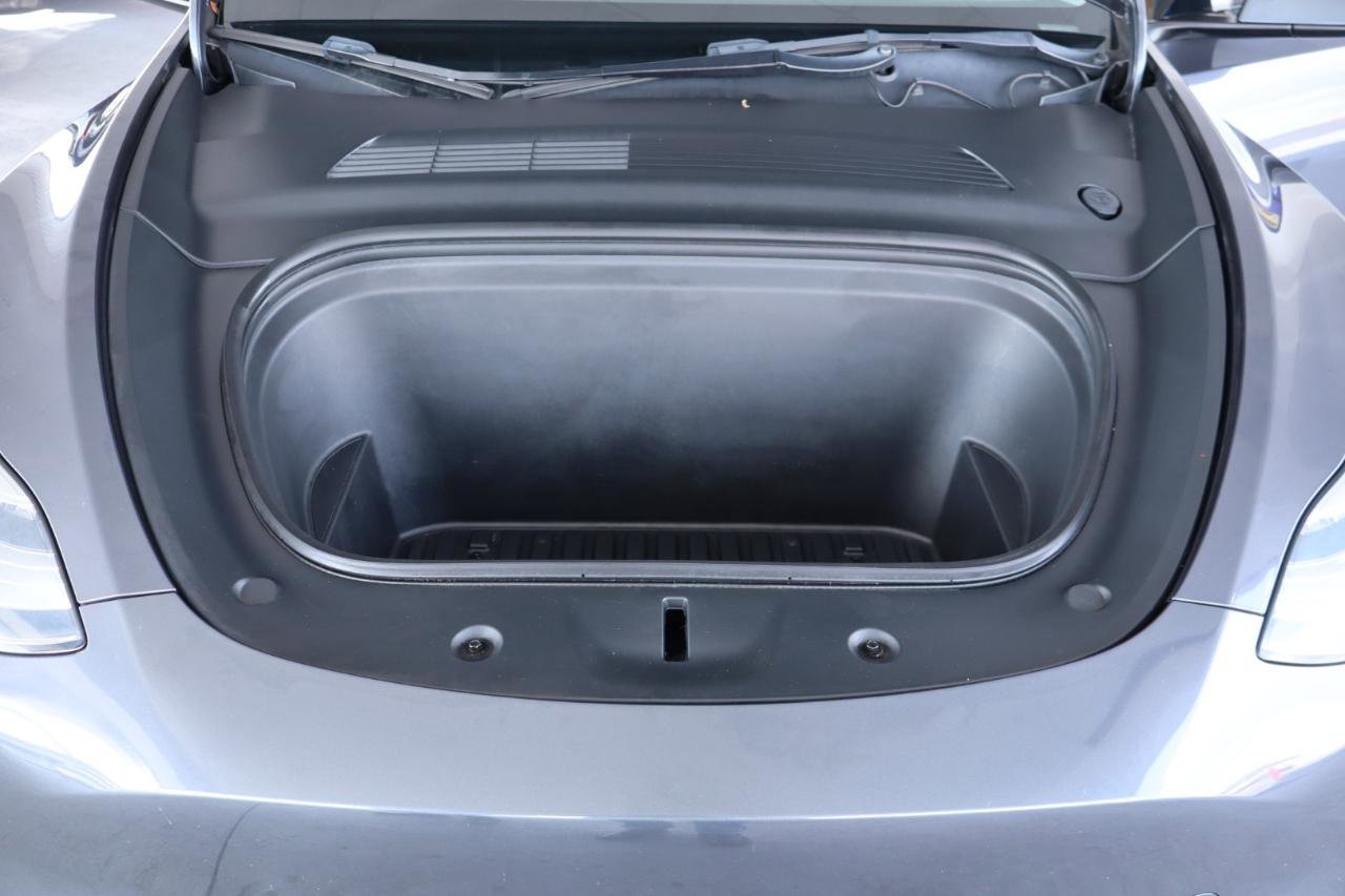 Used 2021 Tesla Model Y Long Range image 37