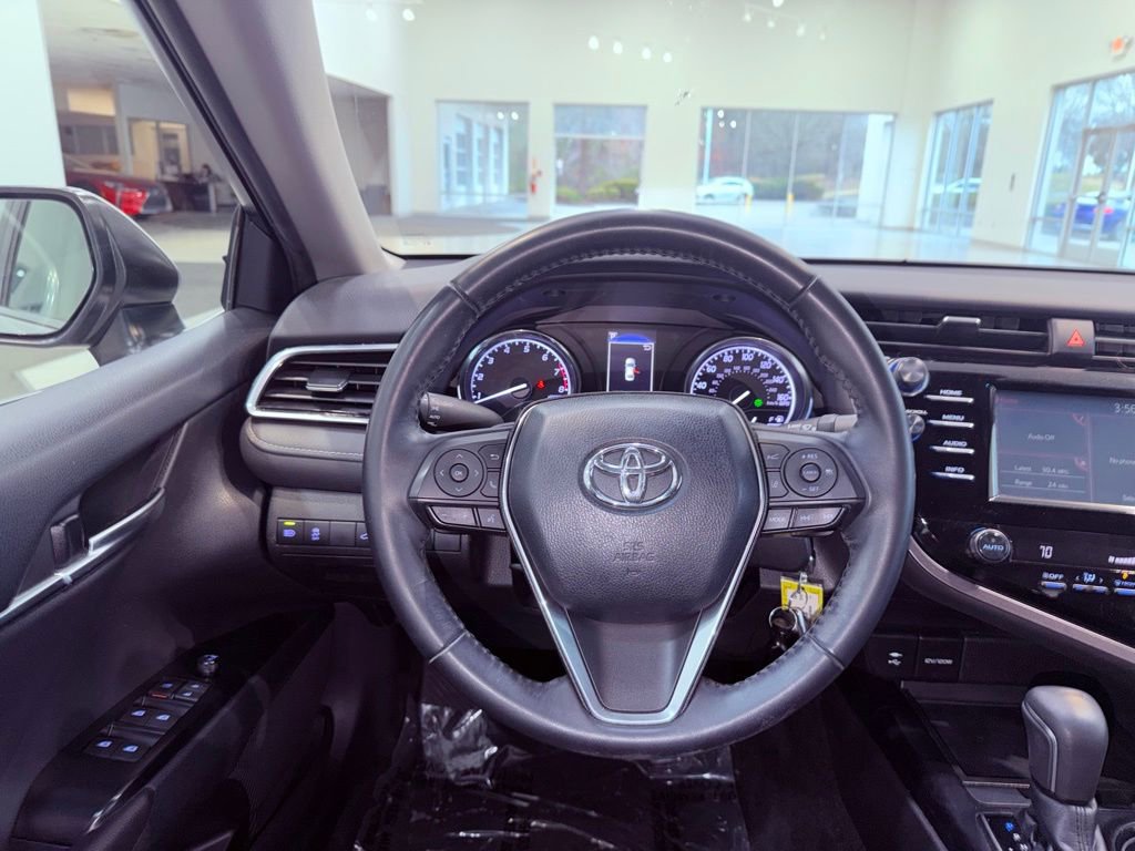 Used 2018 Toyota Camry SE image 15
