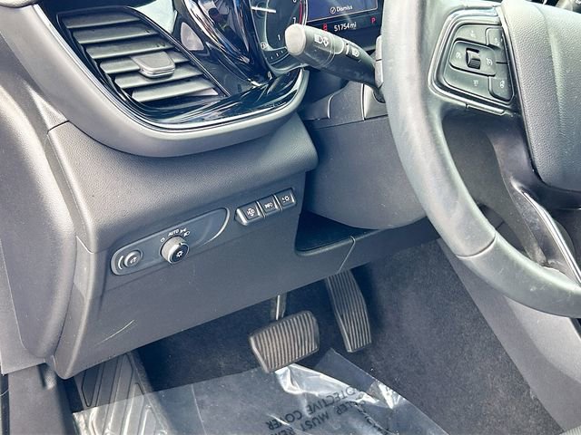 Used 2022 Buick Envision Avenir w/ Technology Package II FWD image 7