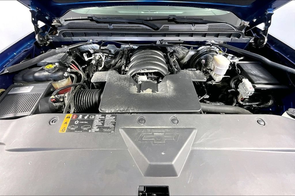 Used 2018 Chevrolet Silverado 1500 LT w/ All Star Edition AWD/4WD image 9