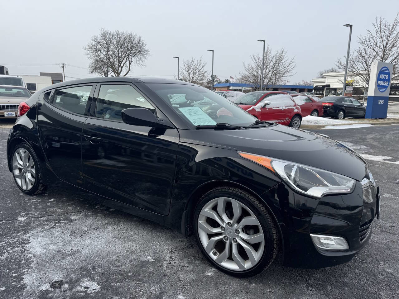Used 2013 Hyundai Veloster w/ Style Pkg image 40