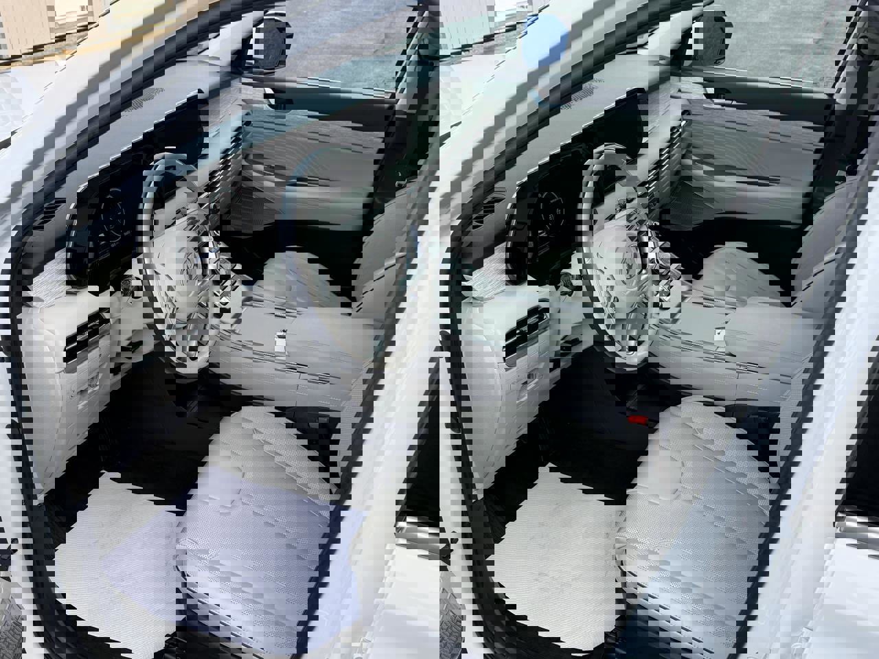 Used 2024 Hyundai Palisade Calligraphy image 8