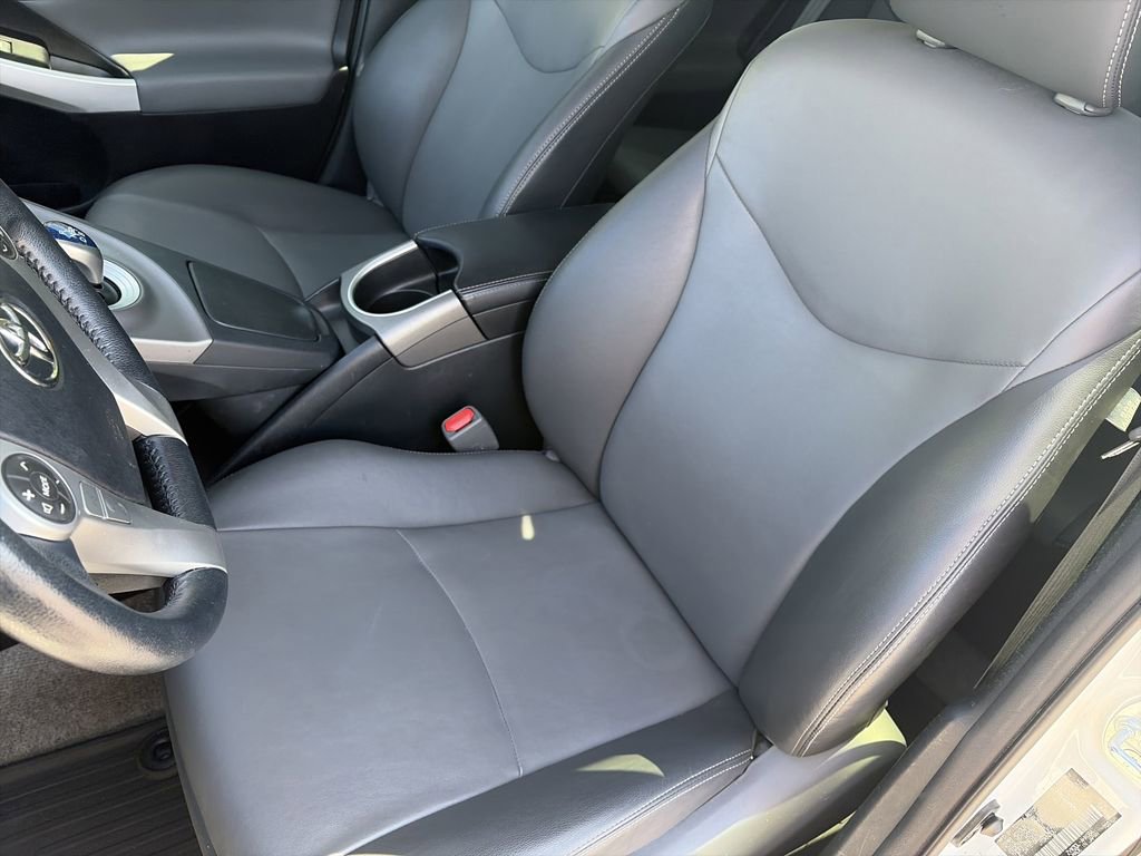 Used 2015 Toyota Prius Four FWD image 12