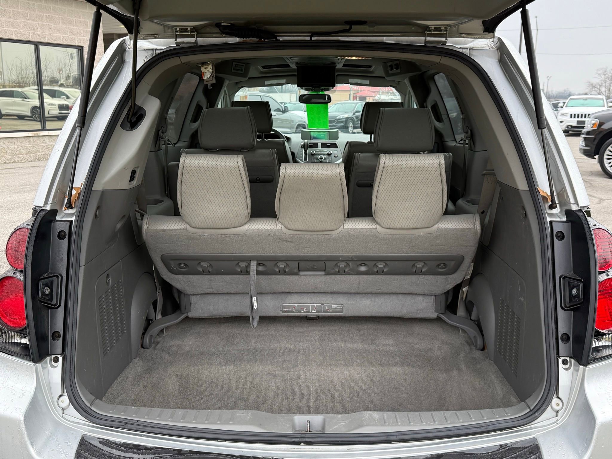 Used 2009 Nissan Quest SE w/ Seat Pkg image 40