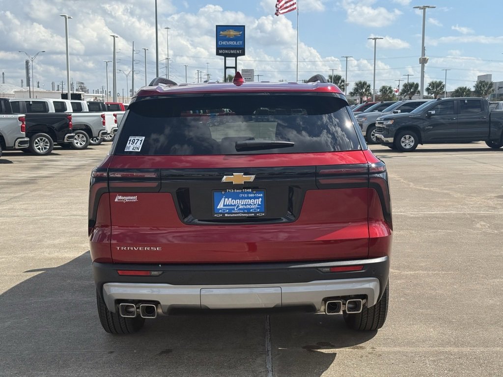 New 2026 Chevrolet Traverse LT image 12